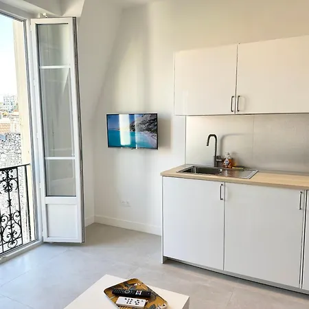 Beautiful & Cosy Appart, Calme Et Lumineux Ницца